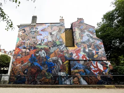 Battle of Cable Street (1976&ndash;1983) by&nbsp;Desmond Rochfort, Dave Binnington, Paul Butler and Ray Walker in St. George&#39;s Park in London